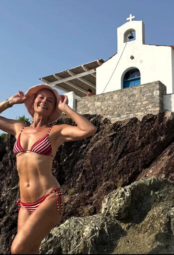 🔥 Mature women page leaked private photo uncensored full
