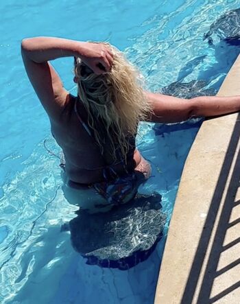 🔥 Mature women page leaked private photo uncensored full