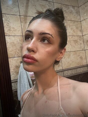 🔥 Maybeemilyy page leaked private photo uncensored full