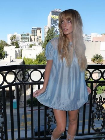 🔥 Mckenna grace  page leaked private photo uncensored full