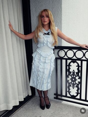 🔥 Mckenna grace  page leaked private photo uncensored full