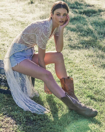 🔥 Meika woollard page leaked private photo uncensored full