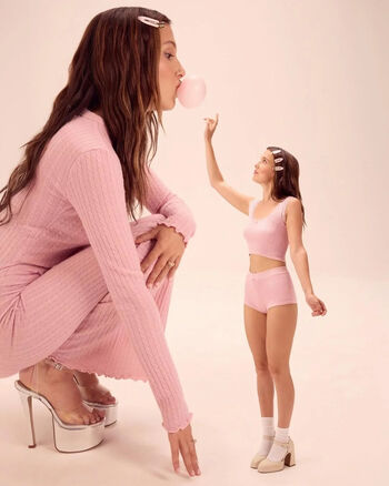 🔥 Millie bobby brown page leaked private photo uncensored full