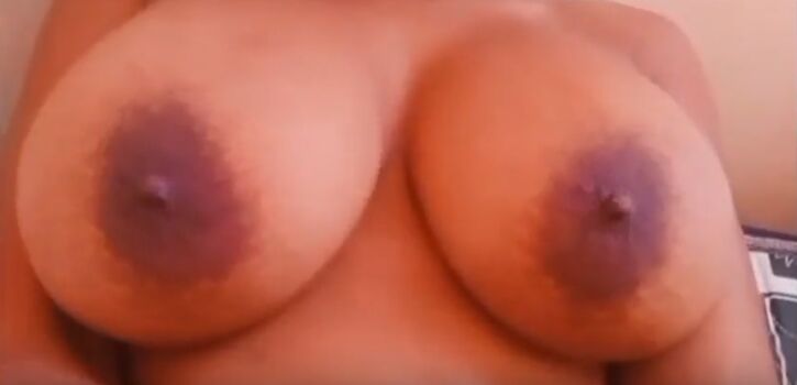🔥 Negras peitudas leaked private photo uncensored full