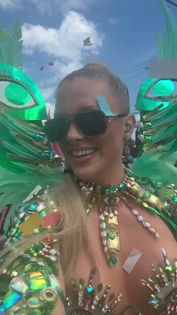 🔥 Nicole arbour page leaked private photo uncensored full