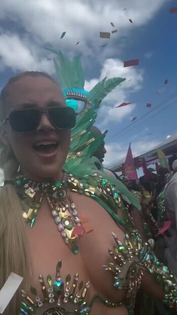 🔥 Nicole arbour page leaked private photo uncensored full