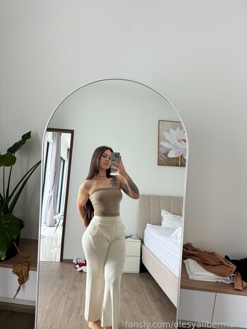 🔥 Olesyaliberman  page leaked private photo uncensored full