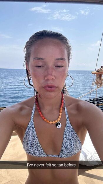 🔥 Olivia ponton leaked private photo uncensored full