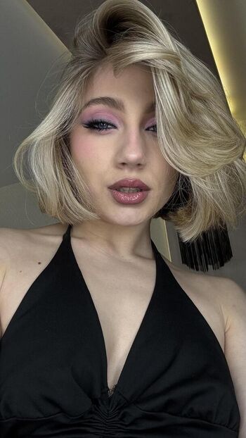 🔥 Pinkadele leaked private photo uncensored full