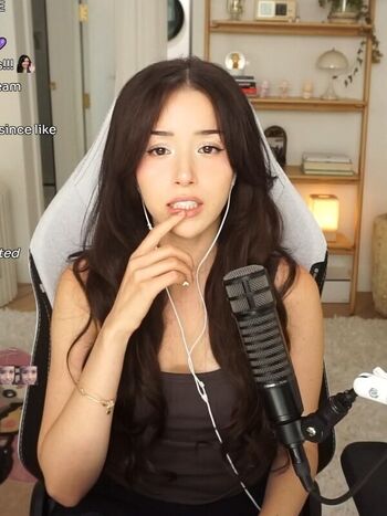 🔥 Pokimane  page leaked private photo uncensored full