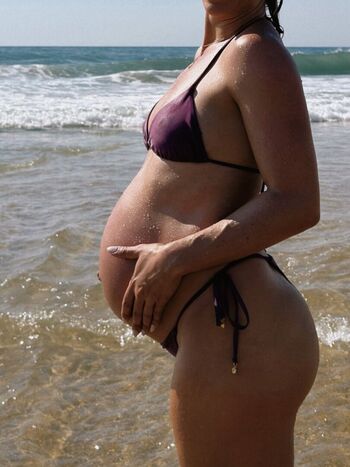 🔥 Pregnant celebs page leaked private photo uncensored full