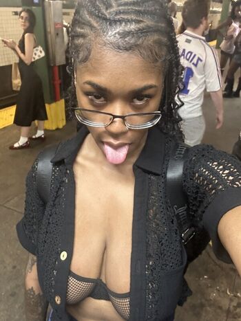 🔥 Pretty yunique leaked private photo uncensored full