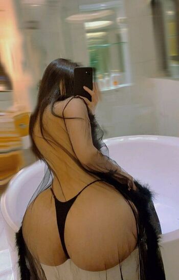 🔥 Qiaoniutt  page leaked private photo uncensored full