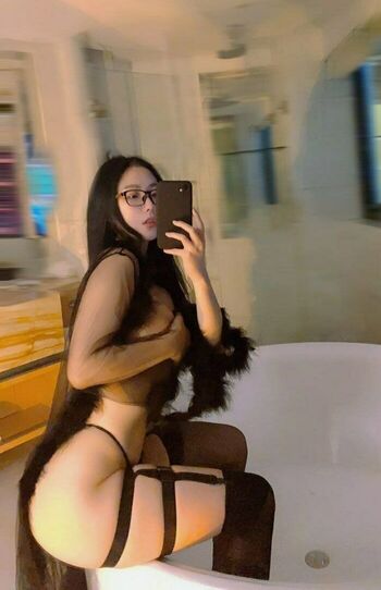 🔥 Qiaoniutt  page leaked private photo uncensored full
