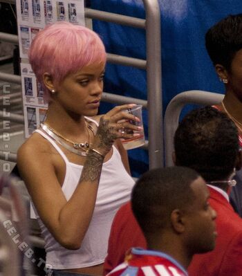 🔥 Rihanna  page leaked private photo uncensored full