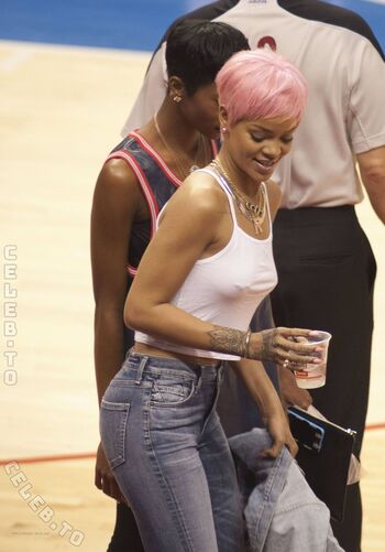 🔥 Rihanna  page leaked private photo uncensored full