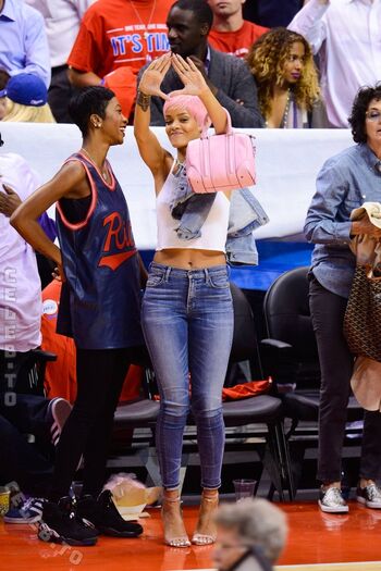 🔥 Rihanna  page leaked private photo uncensored full