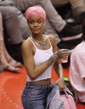 🔥 Rihanna  page leaked private photo uncensored full