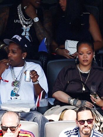 🔥 Rihanna  page leaked private photo uncensored full