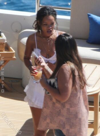 🔥 Rihanna  page leaked private photo uncensored full