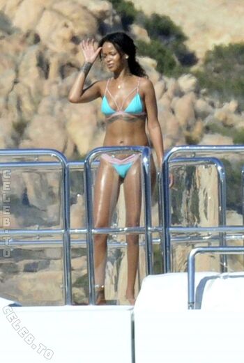 🔥 Rihanna  page leaked private photo uncensored full