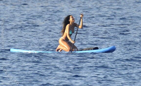 🔥 Rihanna  page leaked private photo uncensored full