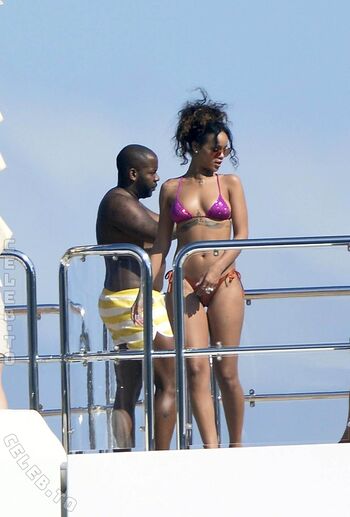 🔥 Rihanna  page leaked private photo uncensored full