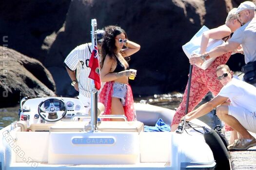 🔥 Rihanna  page leaked private photo uncensored full