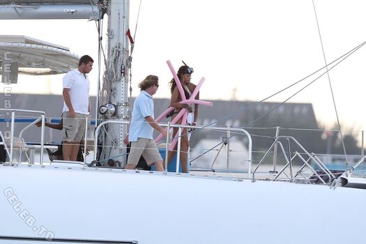 🔥 Rihanna  page leaked private photo uncensored full