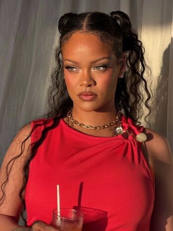 🔥 Rihanna  page leaked private photo uncensored full