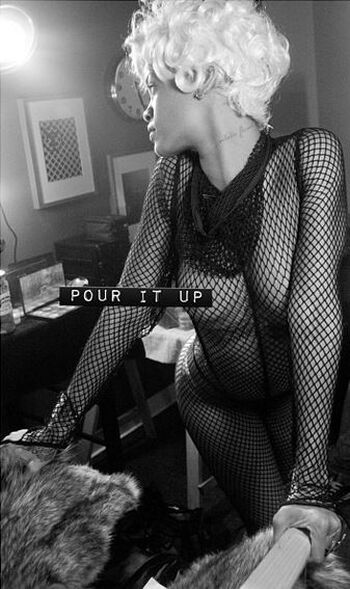 🔥 Rihanna  page leaked private photo uncensored full