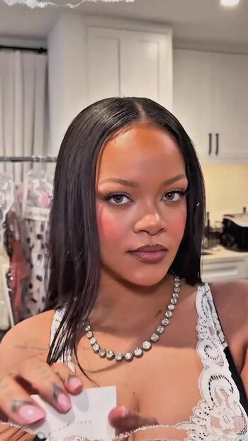 🔥 Rihanna  page leaked private photo uncensored full
