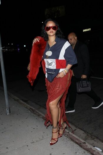 🔥 Rihanna  page leaked private photo uncensored full