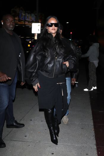 🔥 Rihanna  page leaked private photo uncensored full