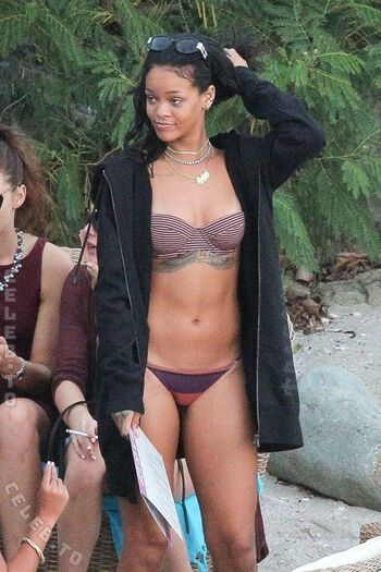 🔥 Rihanna  page leaked private photo uncensored full