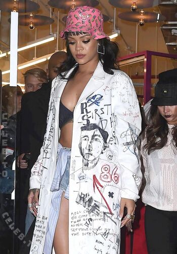 🔥 Rihanna leaked private photo uncensored full