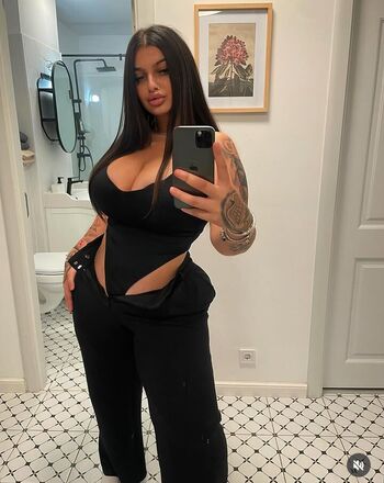 🔥 Romanian girls page leaked private photo uncensored full