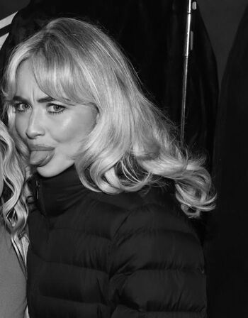 🔥 Sabrina carpenter  page leaked private photo uncensored full