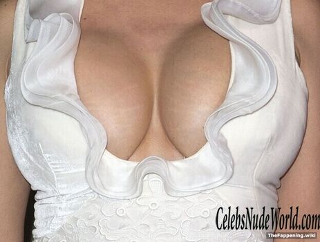 🔥 Salma hayek  page leaked private photo uncensored full