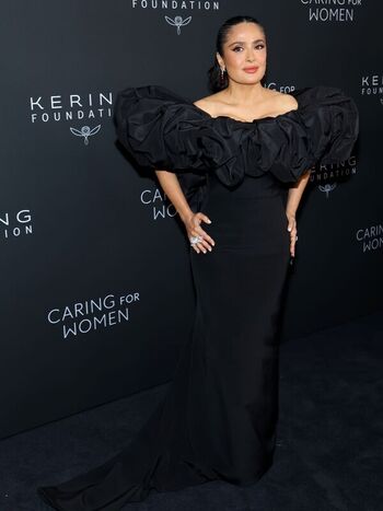 🔥 Salma hayek  page leaked private photo uncensored full