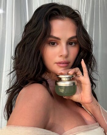 🔥 Selena gomez  page leaked private photo uncensored full