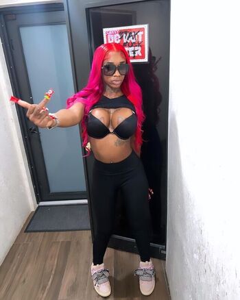 🔥 Sexxy red  page leaked private photo uncensored full