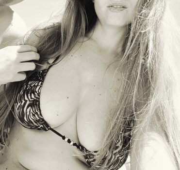 🔥 Show your girlfriend leaked private photo uncensored full