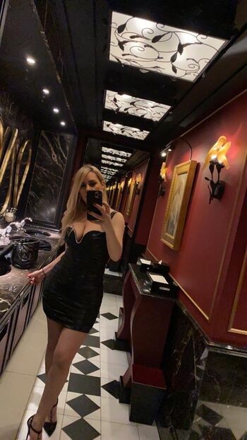 🔥 Show your girlfriend page leaked private photo uncensored full