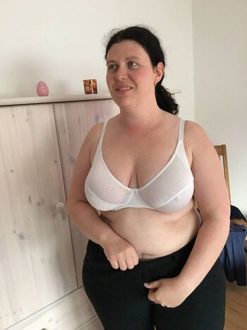 🔥 Show your girlfriend leaked private photo uncensored full