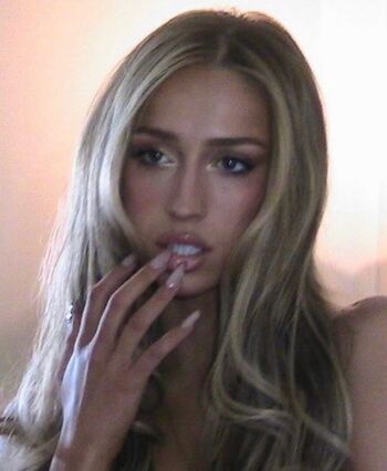 🔥 Tate mcrae page leaked private photo uncensored full