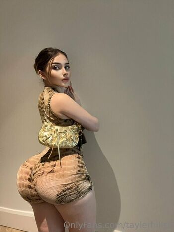 🔥 Tayler hills page leaked private photo uncensored full