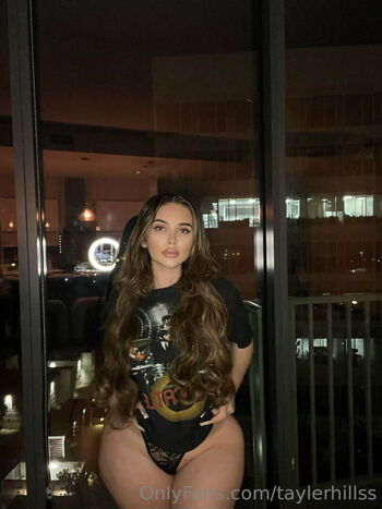 🔥 Tayler hills page leaked private photo uncensored full