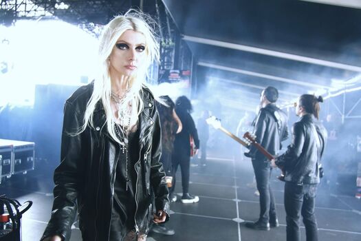 🔥 Taylor momsen  page leaked private photo uncensored full