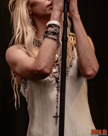 🔥 Taylor momsen  page leaked private photo uncensored full